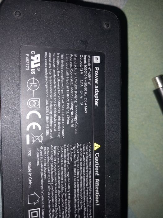 Carregador de trotineta  eléctrica