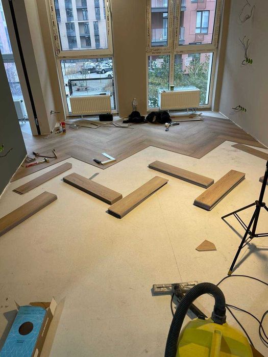 Укладка  кварцвініл ламінат spc Вирівнювання підлоги