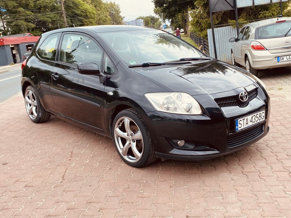 toyota auris 2007 poj 1,6 przeb 137tyś AUTOMAT zadbany