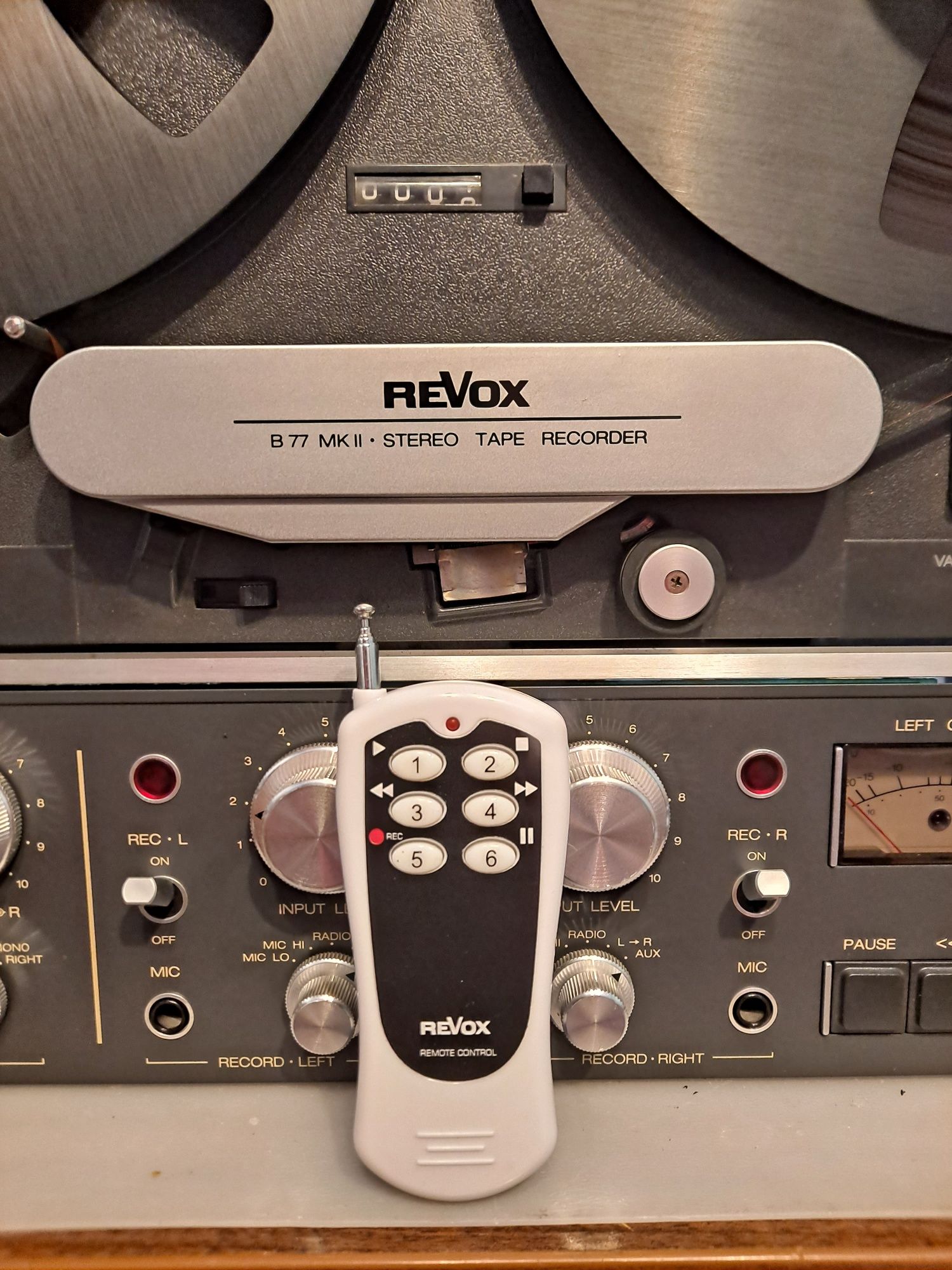 Magnetofon Revox B77 MKII 4 ścieżkowy po remoncie