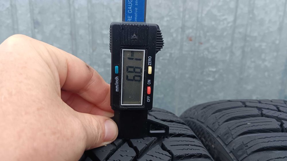 185/60/15 Continental wintercontact ts 860