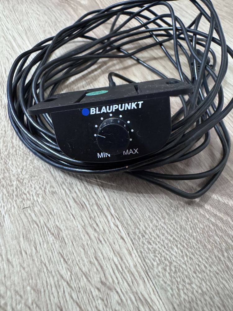 Активний сабвуфер Blaupunkt XLb 300 A  1000Вт
