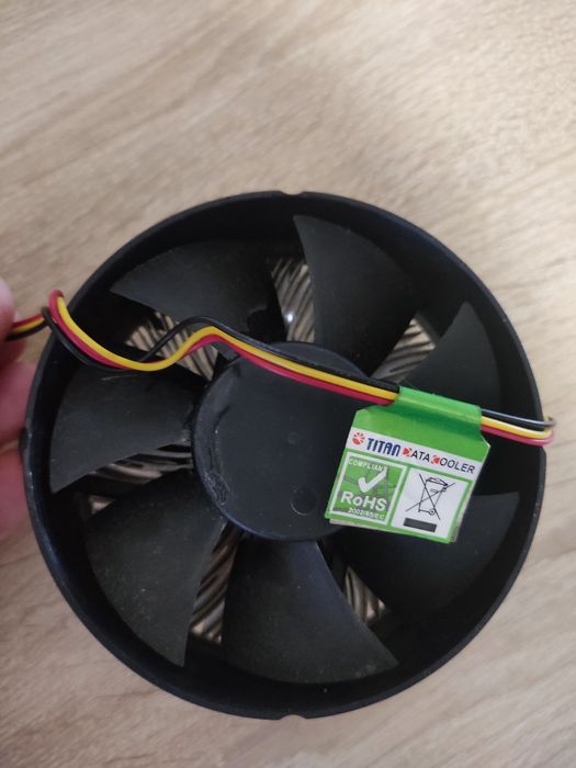 Процесор Intel Core 2 Quad Q8200, s 775