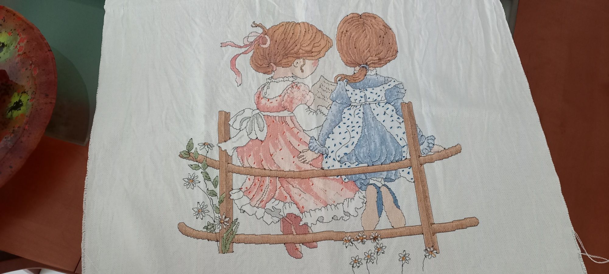 Quadro bordado ponto cruz Bonecas
