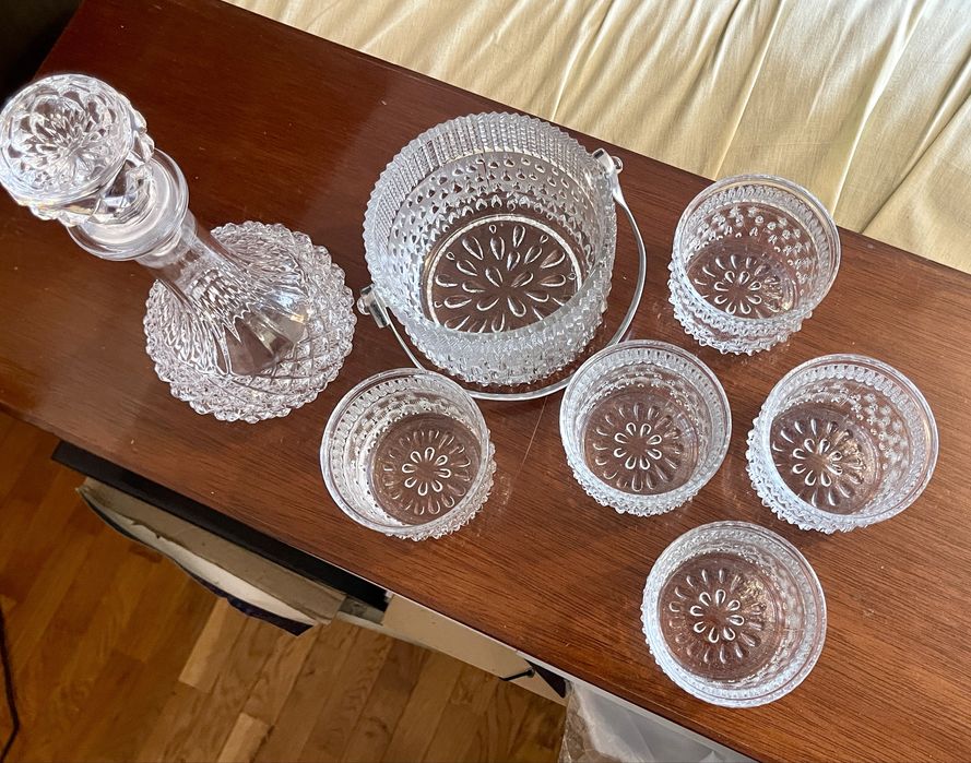Cristal - Garrafa + 5 copos + Balde de Gelo.Nunca usado
