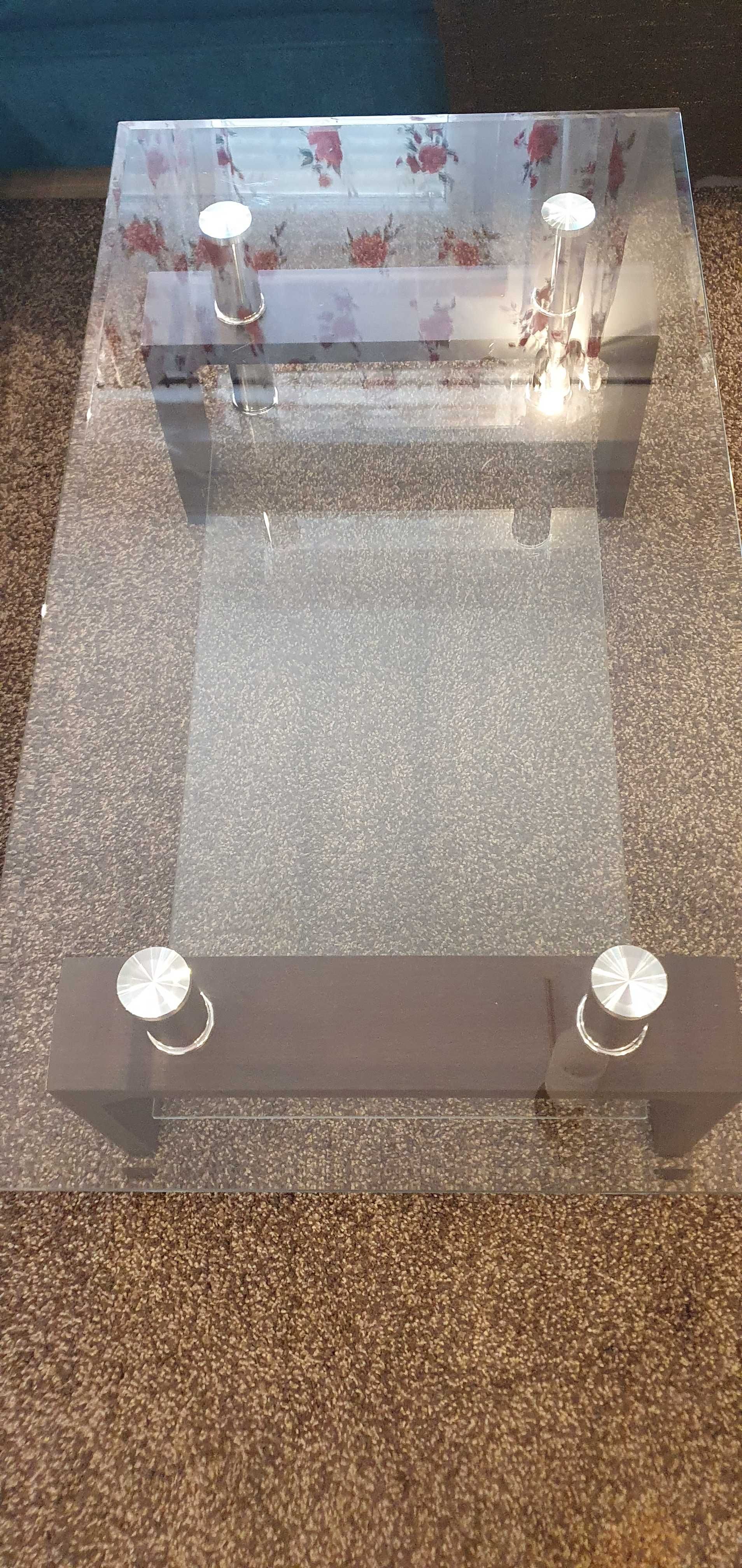 Mesa de centro em vidro e madeira