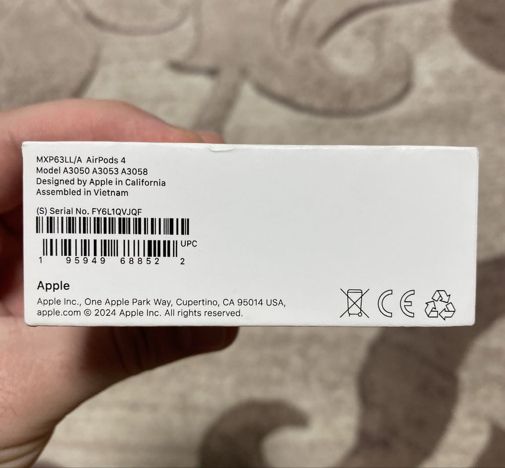 NEW AirPods 4 (non anc)