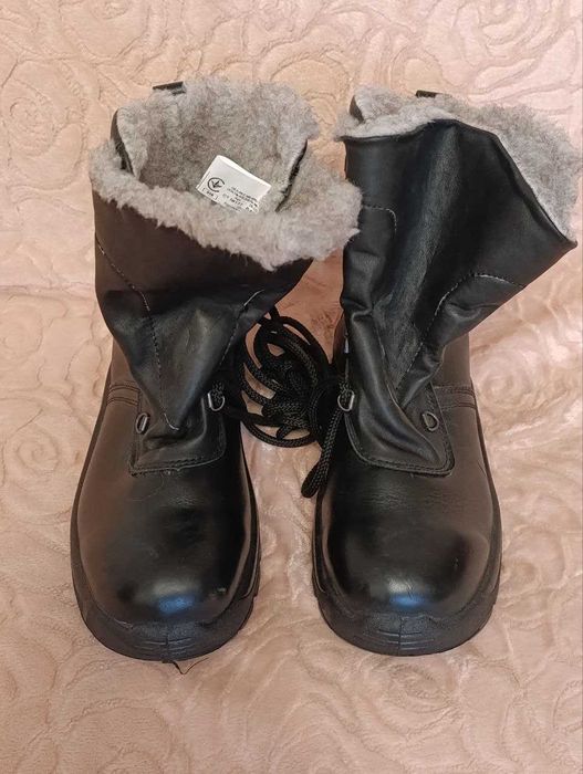 Берцы тактические Зимние.Новые. 42 размер.