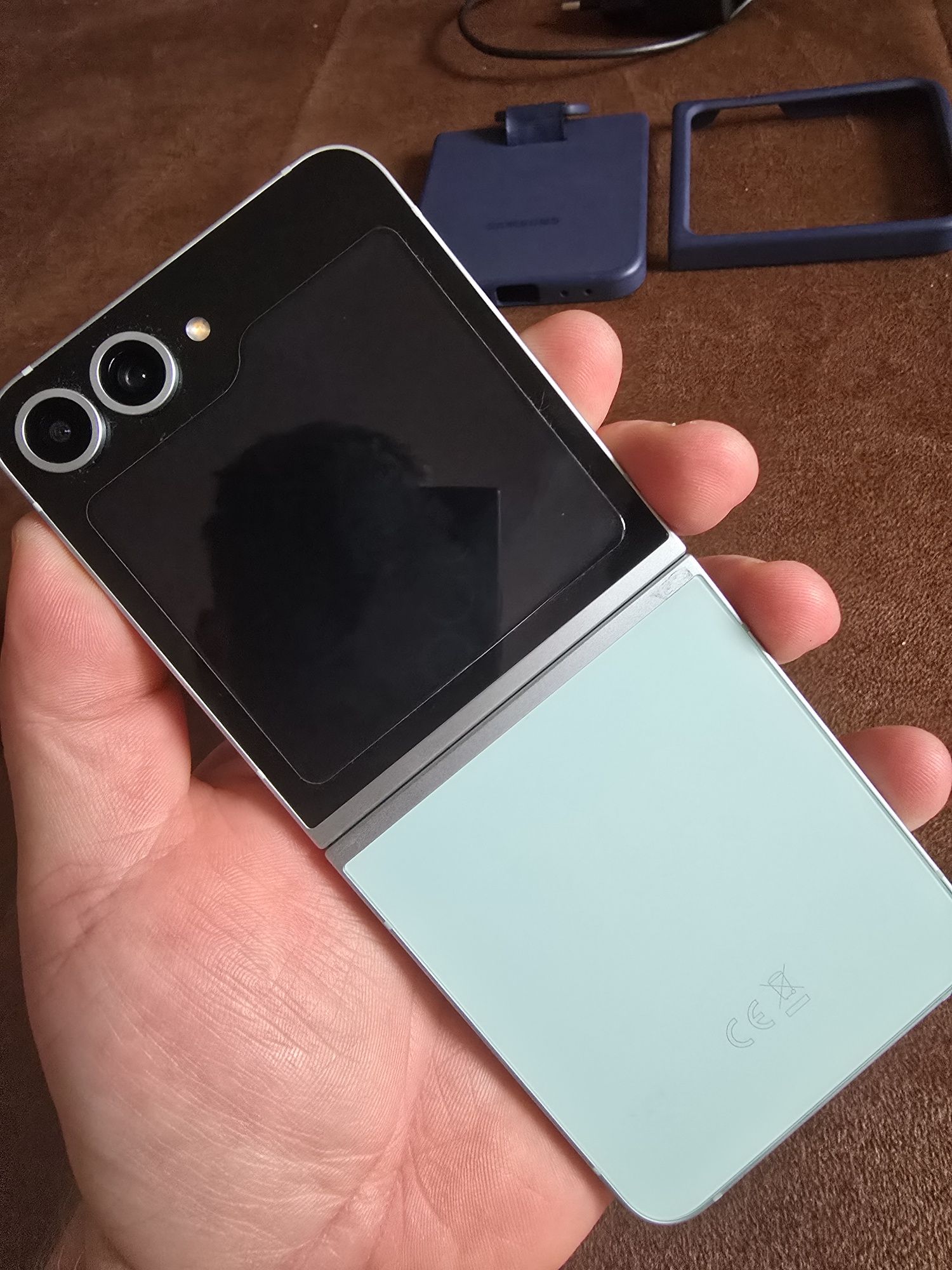 Samsung galaxy Z Flip 6 plus dodatki