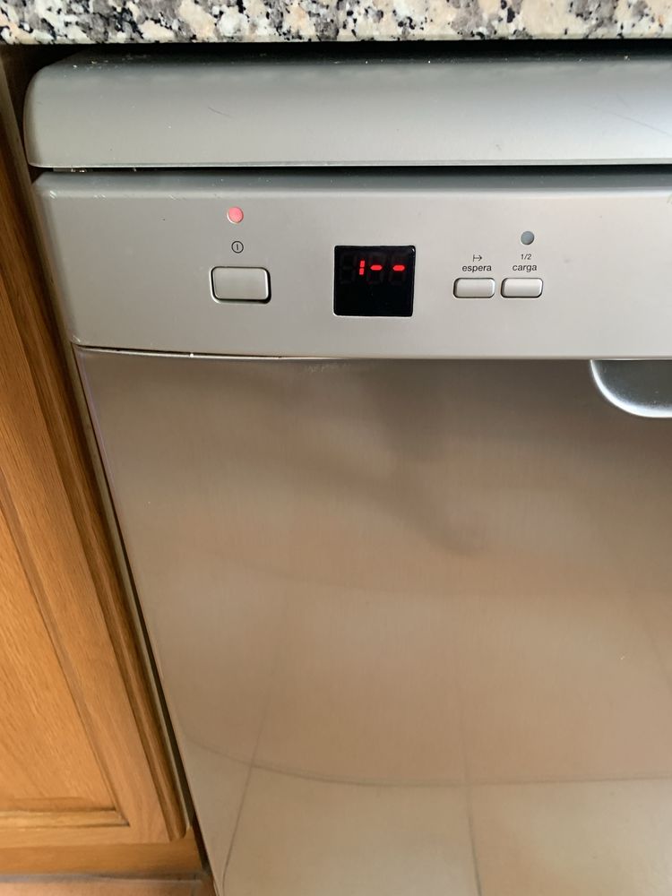 Maquina lavar loiça Teka inox