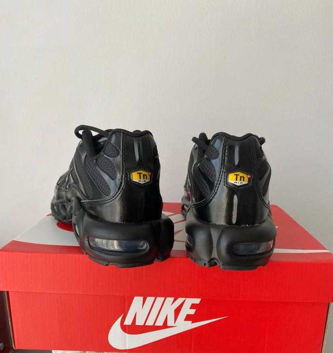 Buty Trampk Nike Air Max TN Black R.38