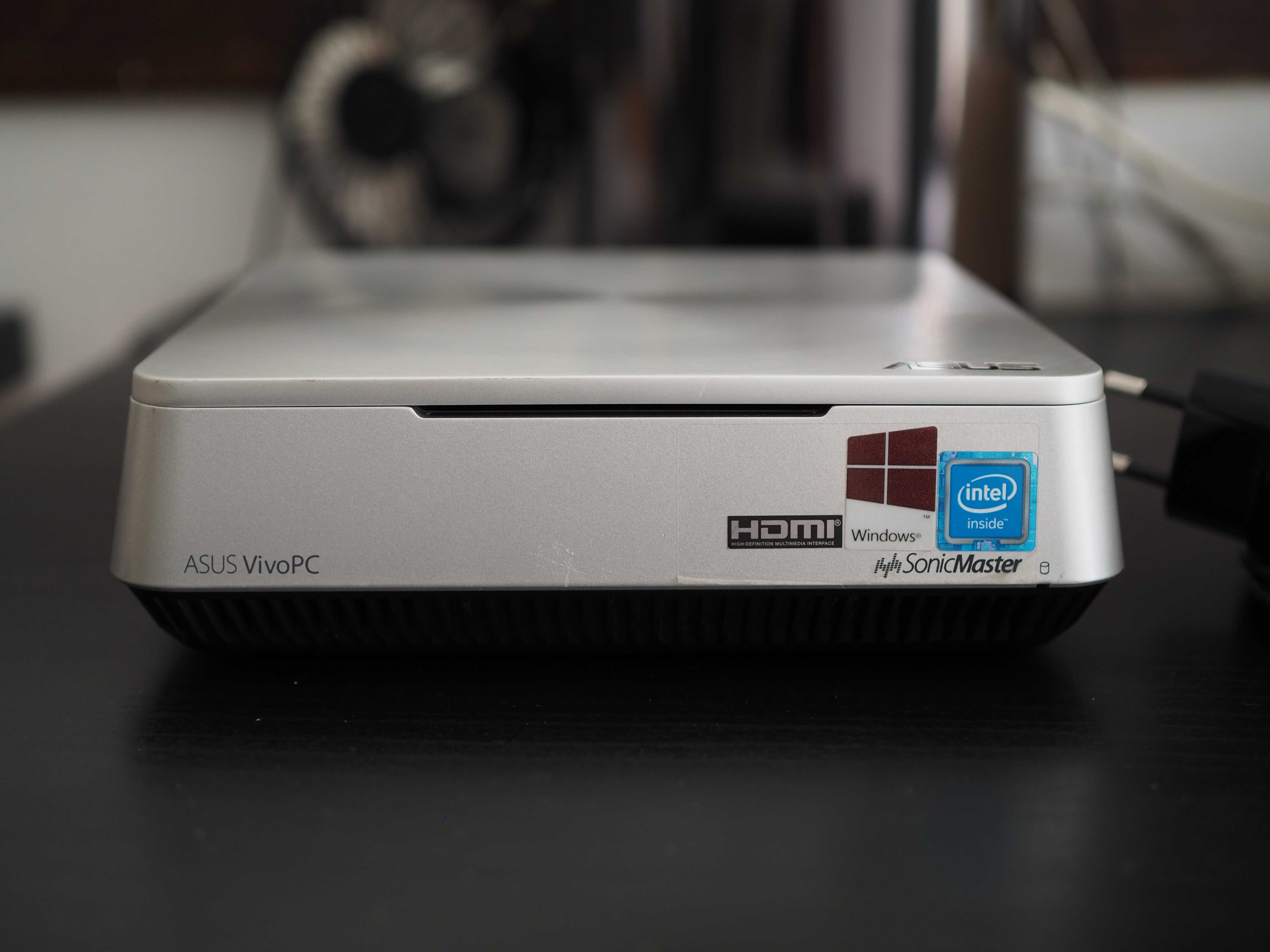 Computador AsusVivoPC SonicMaster VM42