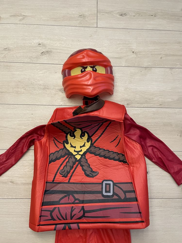 Strój Ninjago + maska, w stanie idealnym. Rozm M ( 7-10 lat )