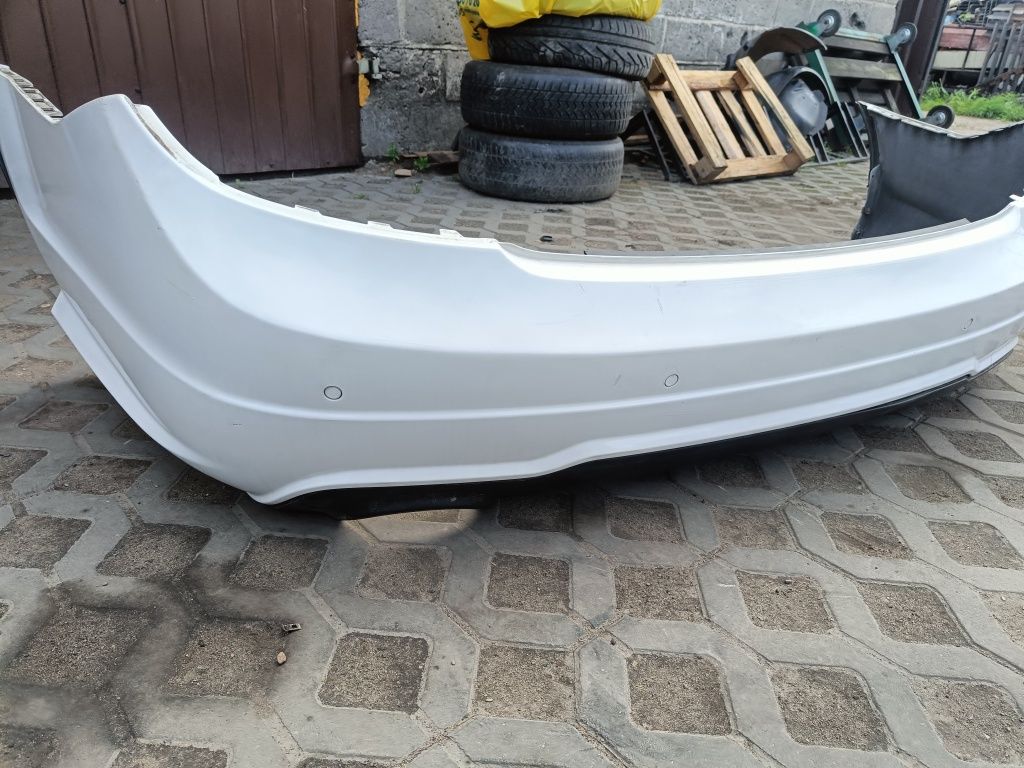 Zderzak tył Mercedes Benz w204 AMG Biały C149 PDC Kompletny Wysyłka