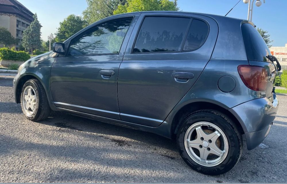Toyota yaris 2005 року 1.0 газ/бендзин