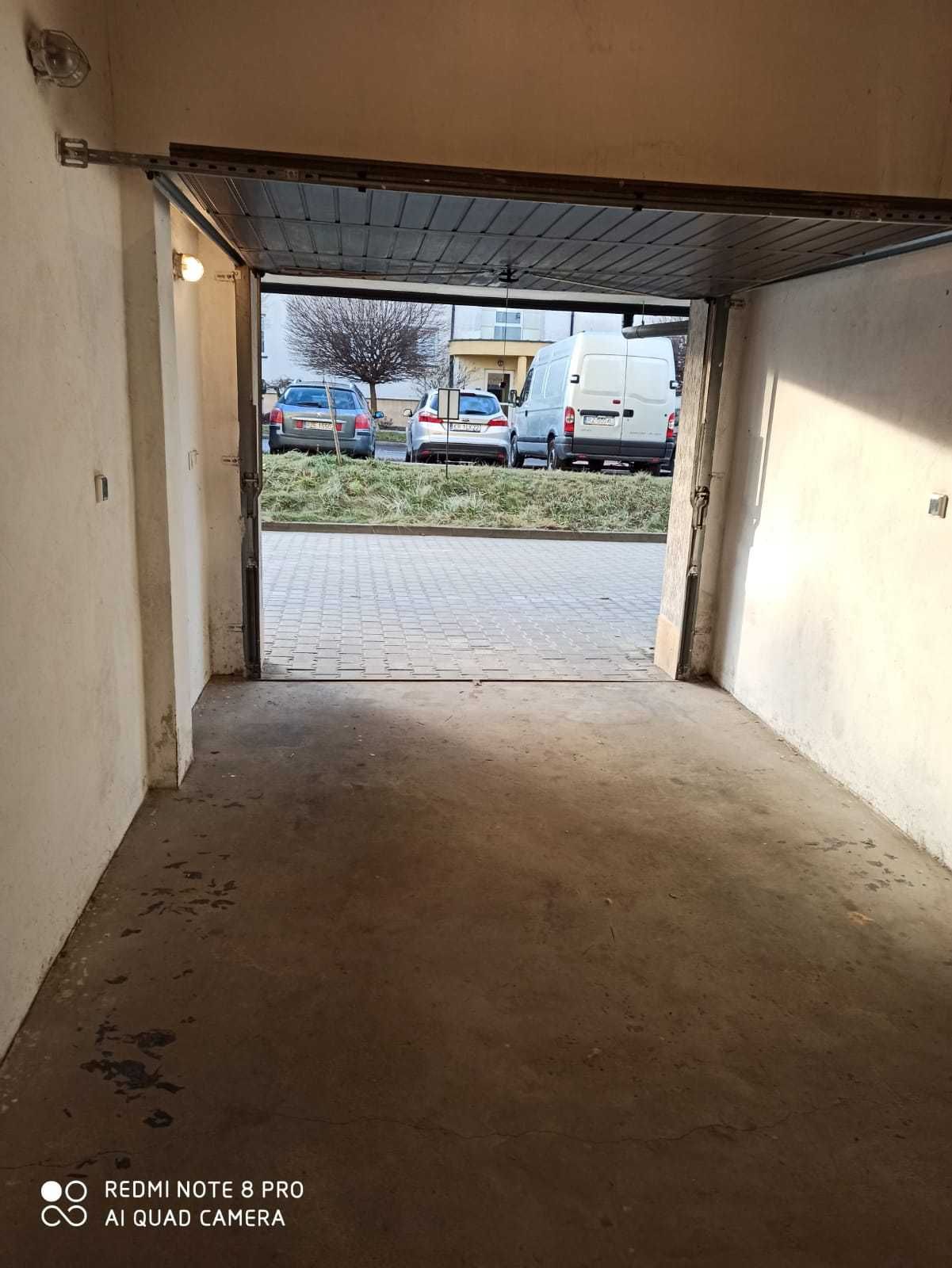 Garaż z wnęką na auto +motor/quad