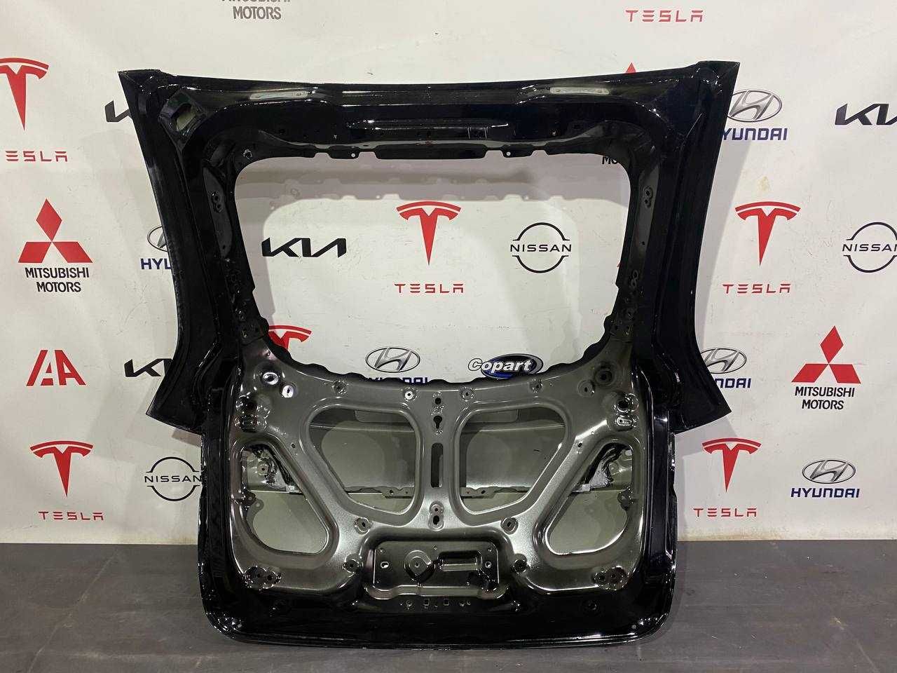 Кришка багажника Ляда Tesla Model Y 1493410-EC-A оригінал б/в