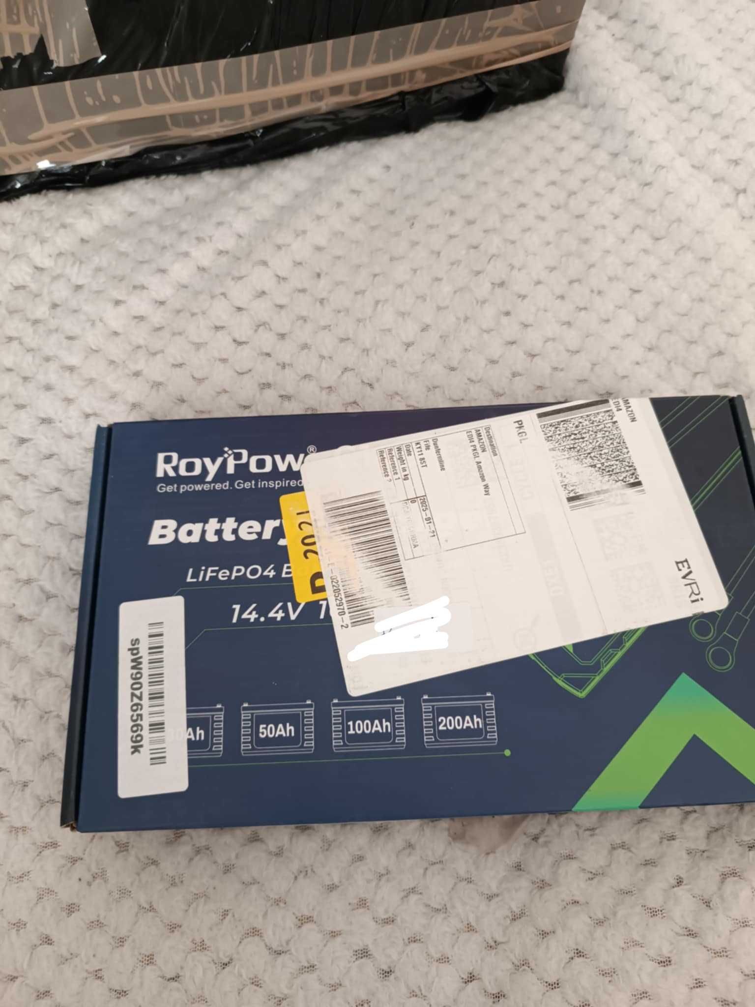 RoyPow LiFePO4 ładowarka do akumulatora, 14,4 V, 10 A
