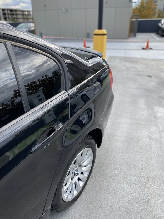 Продам BMW E90 2.0