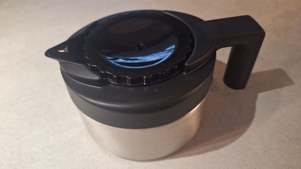 Ekspres do zabudowy AEG