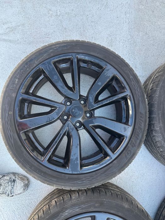 Jantes 18 nissan juke quase novas e pneus