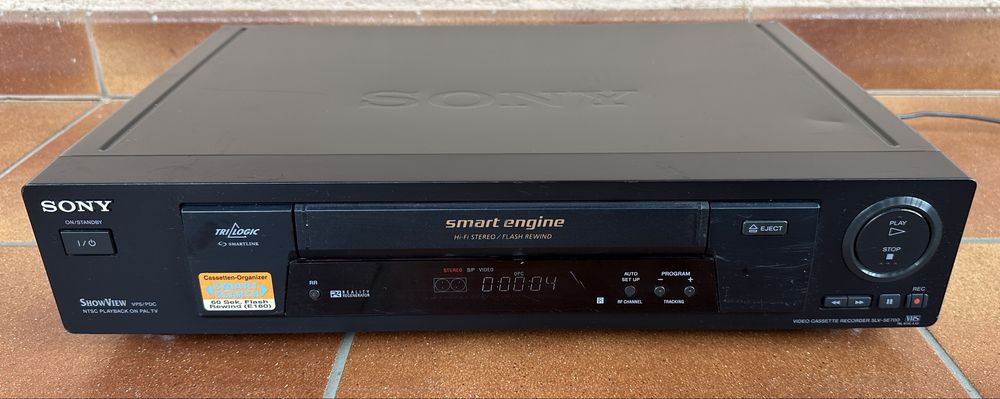 Magnetowid odtwarzacz kaset Video VHS SONY SLV-SE700