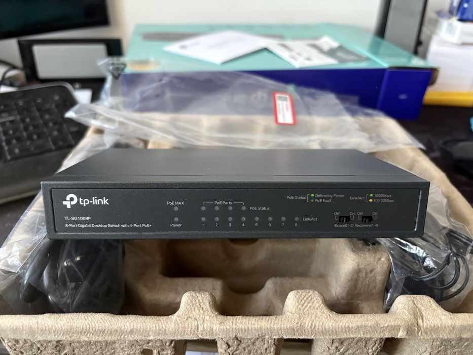 TP-Link TL-SG1008P