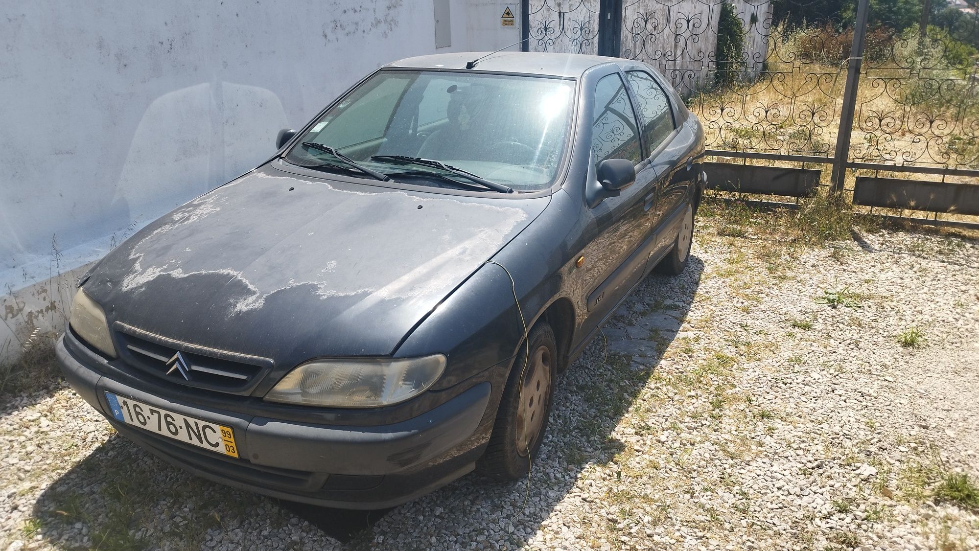 Citroen xsara com avaria
