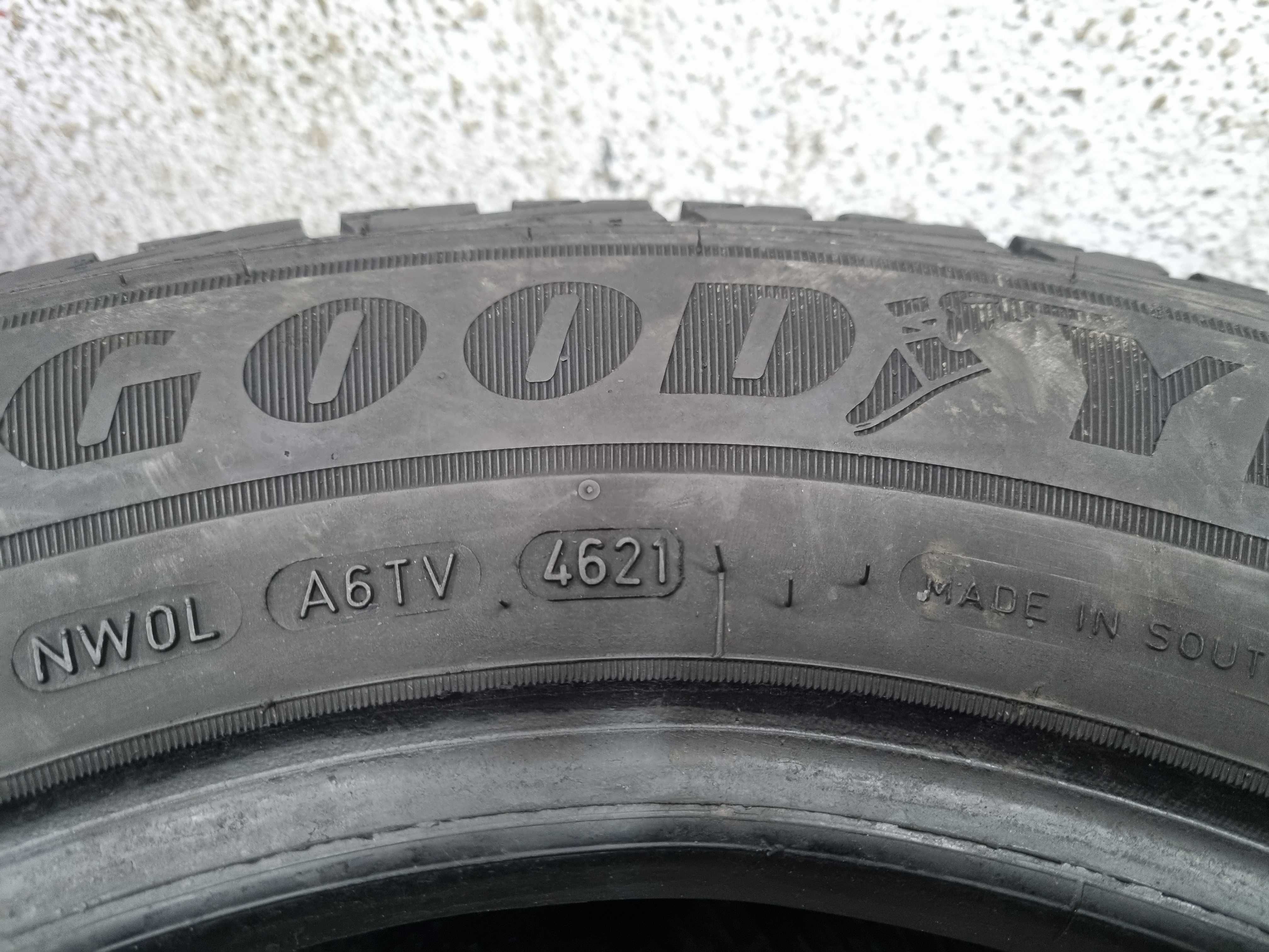 215/65/16C 109/107T Goodyear UltraGripCargo D.4621