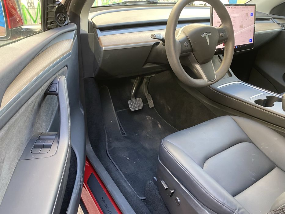 TESLA Model Y LR DM 2024 16т.міль, 500+км, 400к.с.,