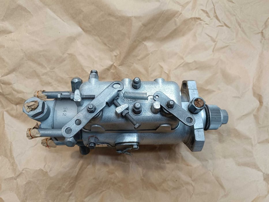 pompa wtryskowa 4p ursus perkins bułgar jcb bobcat c360 MF4 mf zetor