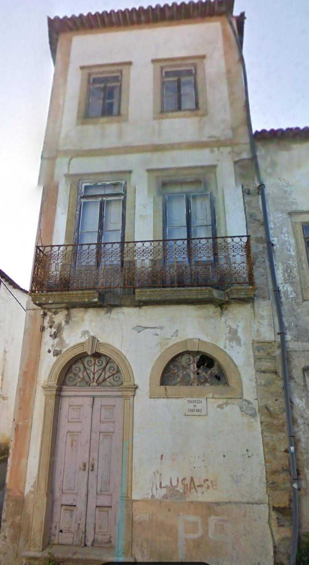 Moradia independente à venda