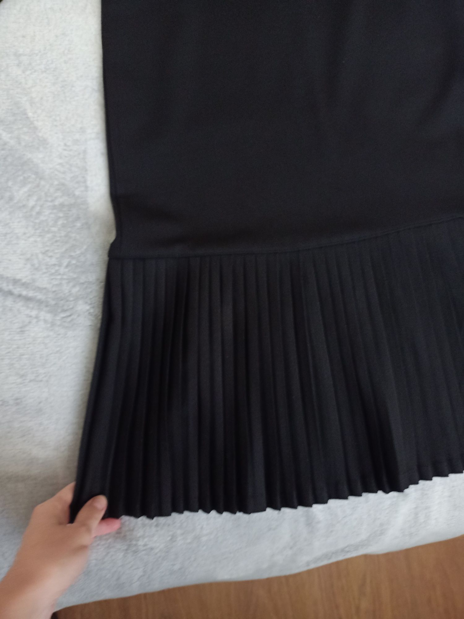 Продам чорну сукню розмір м