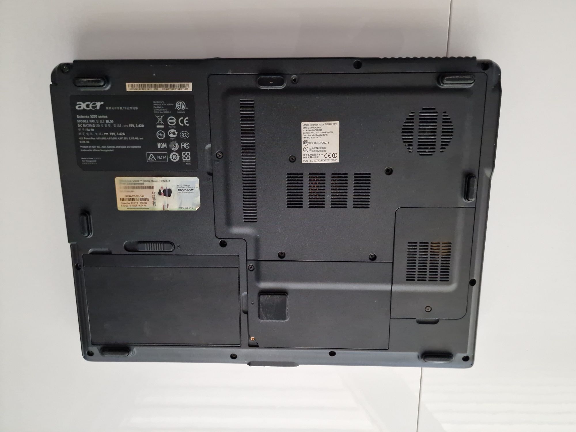 Acer Extensa 5204WLMi + Retro gry + Torba na laptopa + Mysz HP