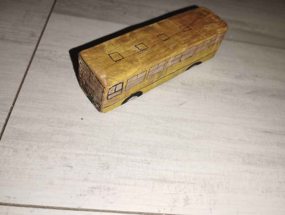 Продам дерев'яні Автобуси Ікарус,Лаз