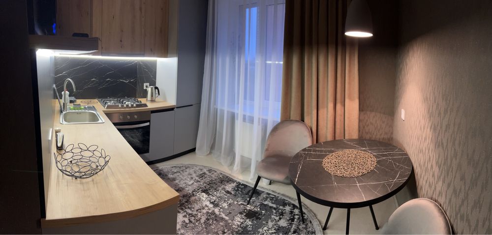 Погодинна і подобова квартира в центрі міста вул Новомістенська