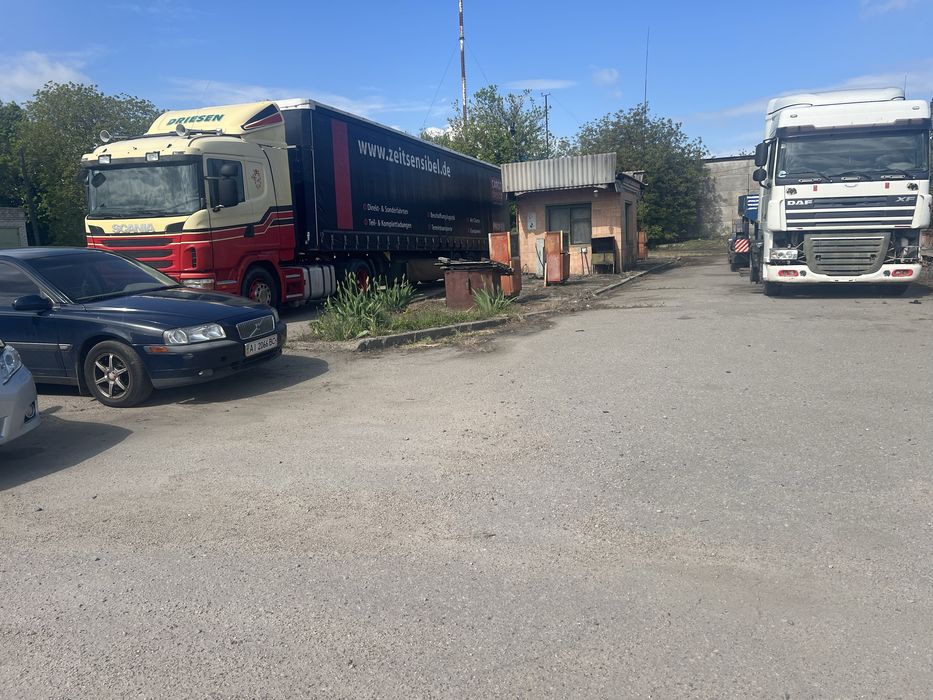 Продам комерційні приміщення з ділянкою 4 Га, без комісї