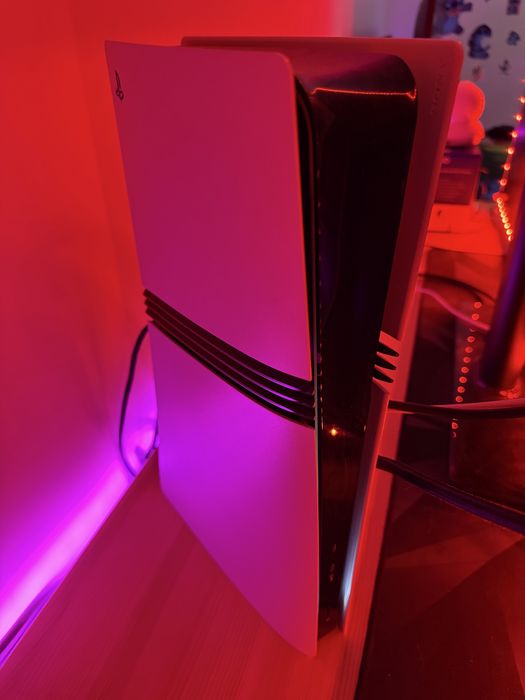 Consola PS5 Pro 2TB, com jogo Battlefiels 6 e com garantia 2 anos