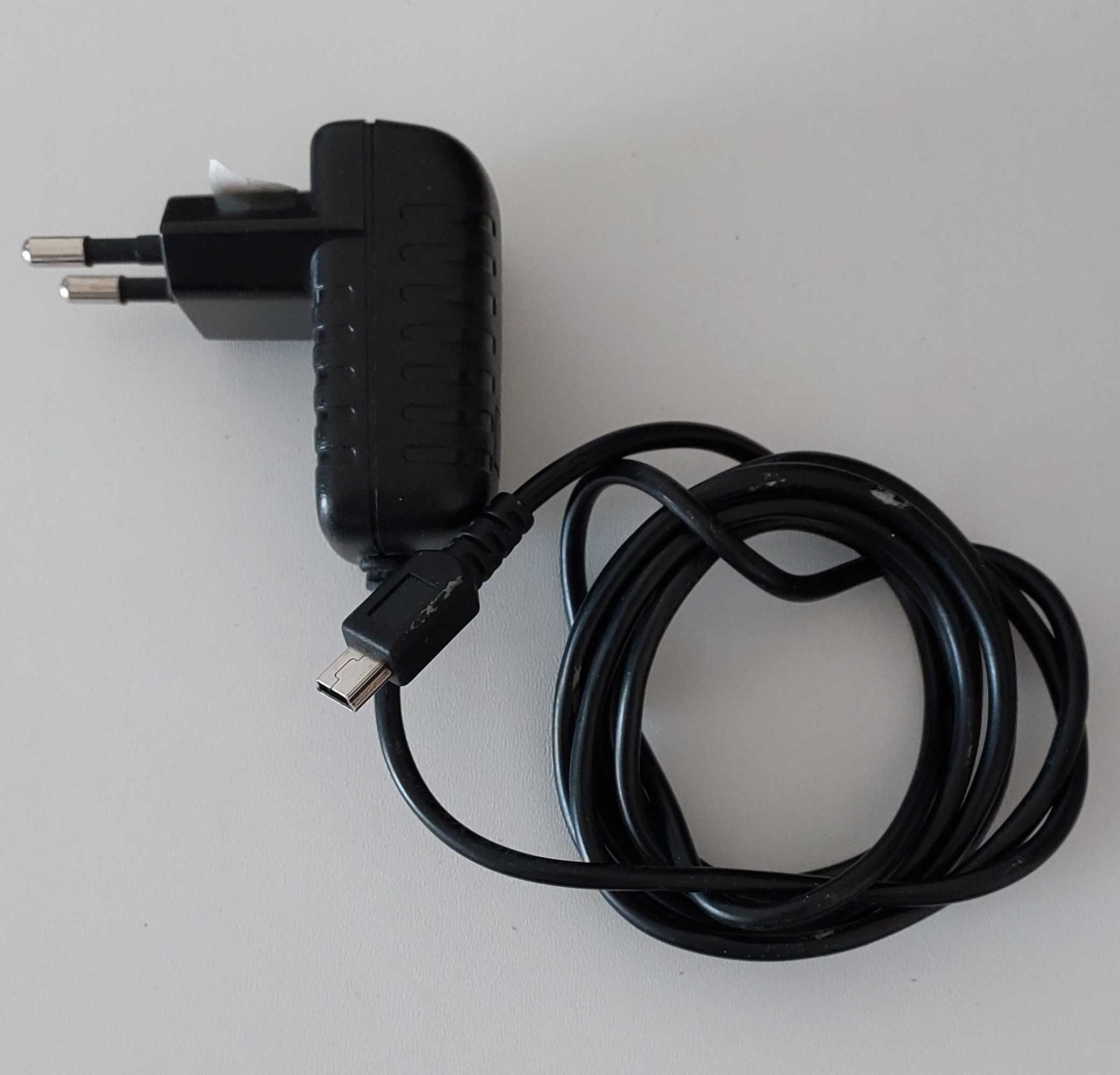Блок питания 5 V 0.8 A с микро USB для навигатора и других гаджетов
