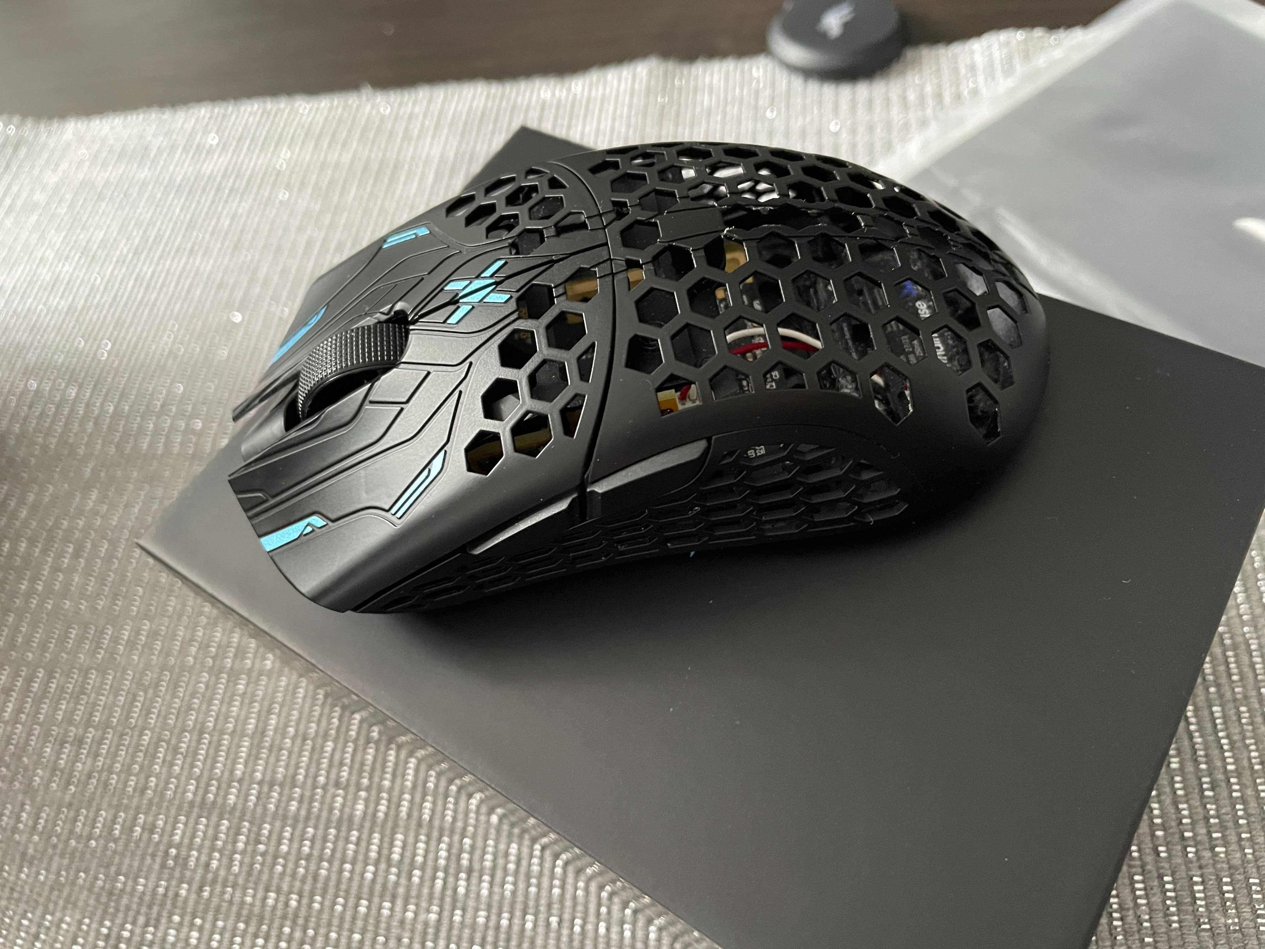 Finalmouse UltralightX Phantom Lion (M)