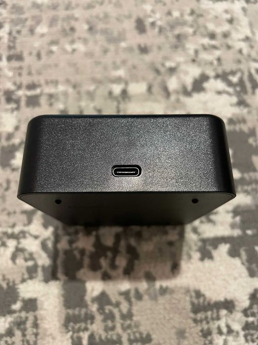 Xixon Q032 - ładowarka Li-ion baterie AA i AAA / USB-C