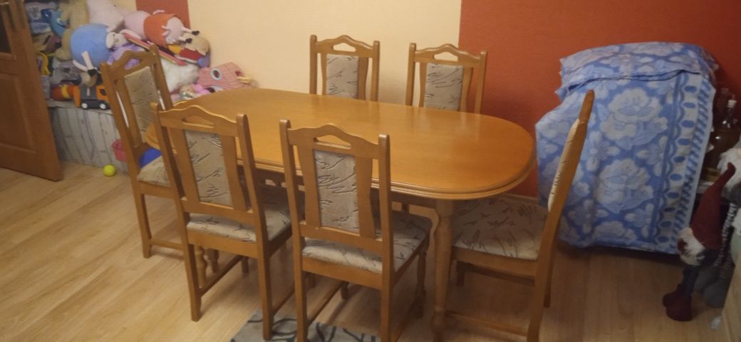 Stylowy duży stół rozkładany drewniany