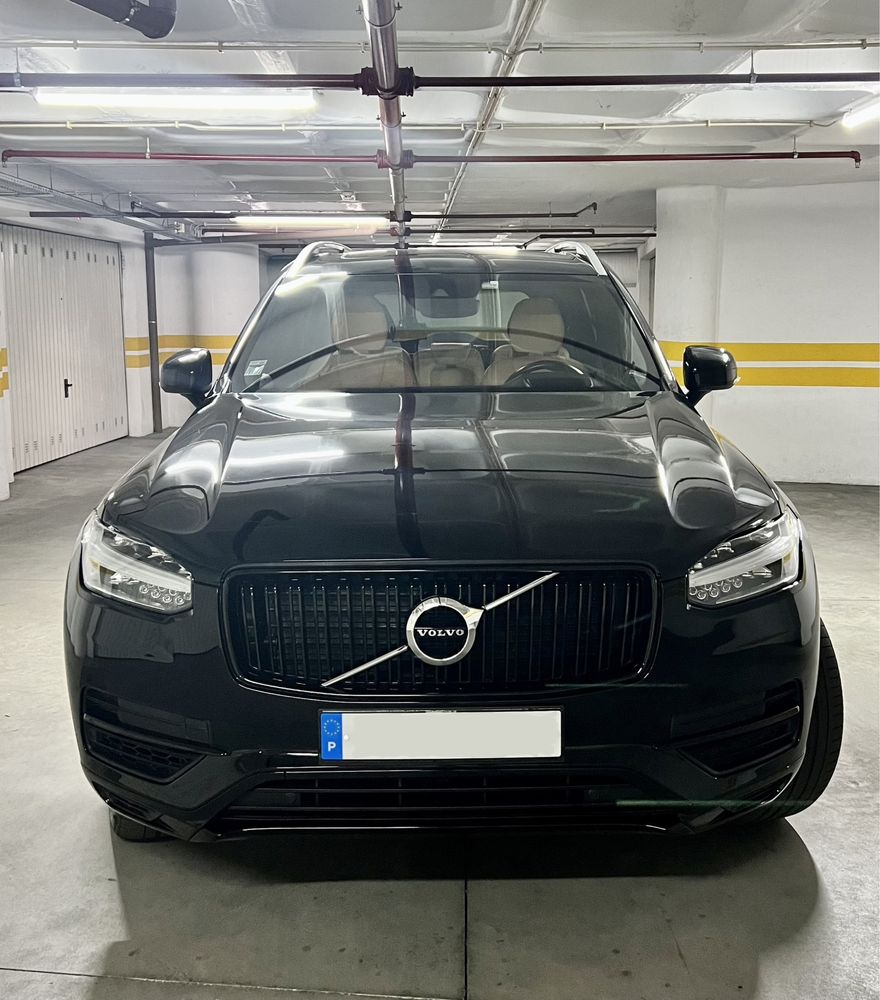 Volvo XC90 T8 AWD