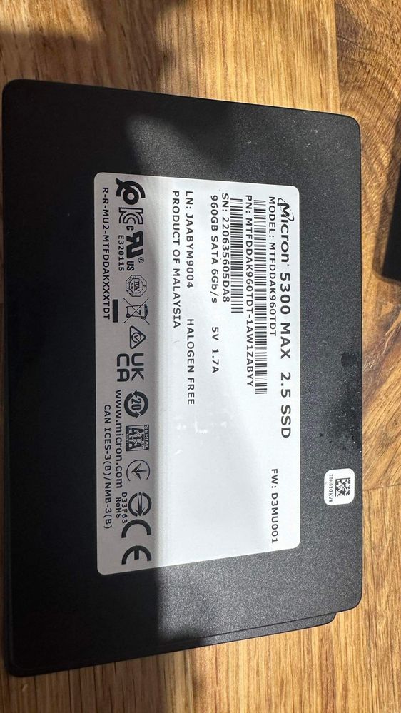 Dyski SSD MICRON 5300/960gb