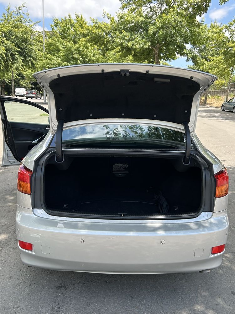 Lexus IS 220d SPORT | Topo de Gama | Nacional | IUC Antigo