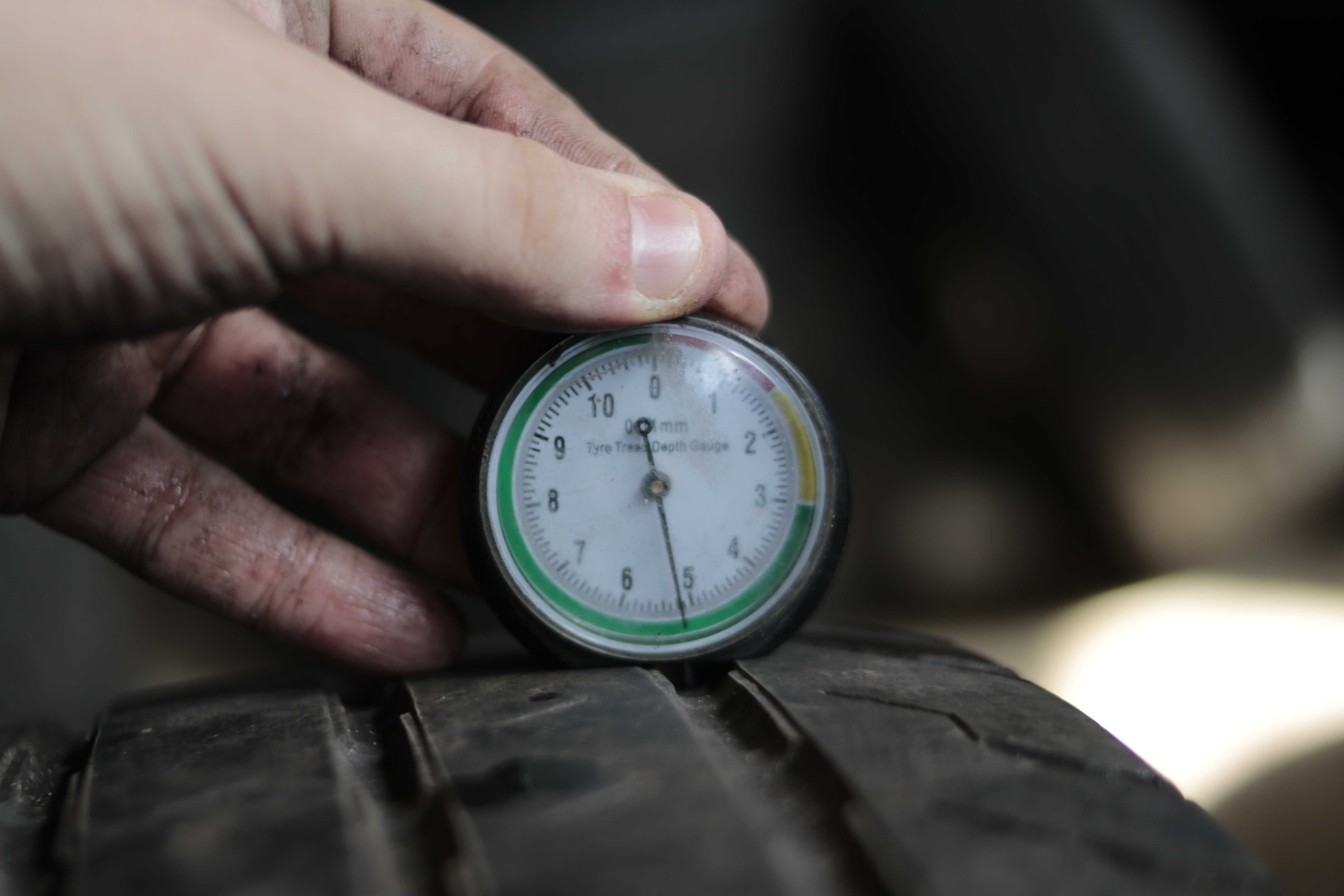 Резина Continental Conti van contact 215/75/R16C всесезонка Пара