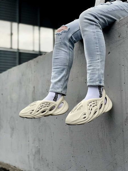 Унисекс кроссовки Adidas Yeezy Foam Runner кросівки адидас изи фом