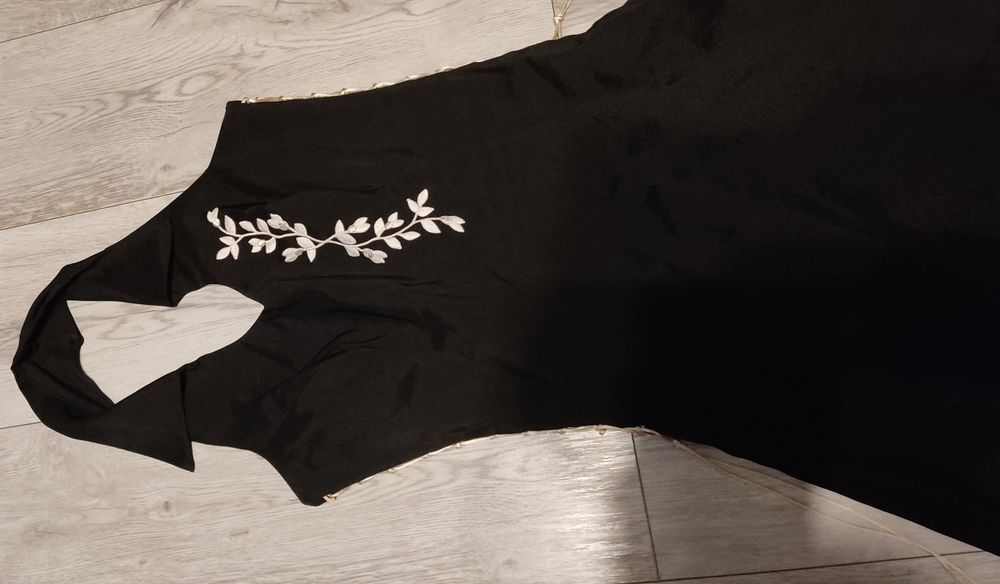 Długa elegancka sukienka