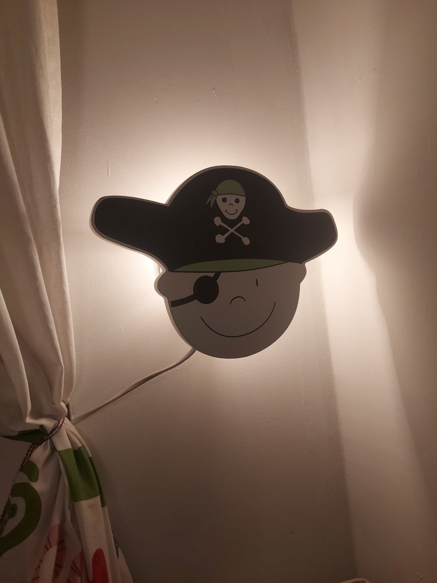 Lampka ścienna Pirat