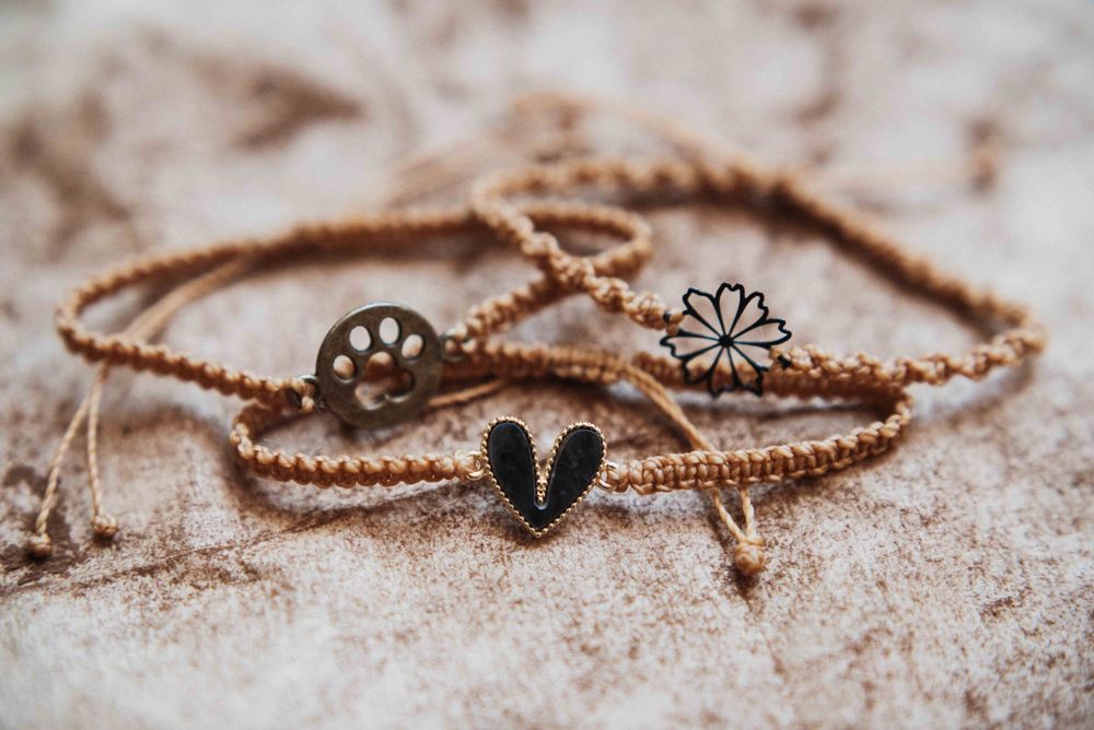 bransoletki z makramy handmade z regulowanym zapięciem